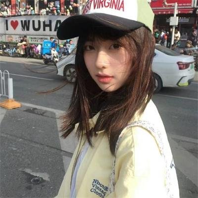 时尚台前幕后的故事